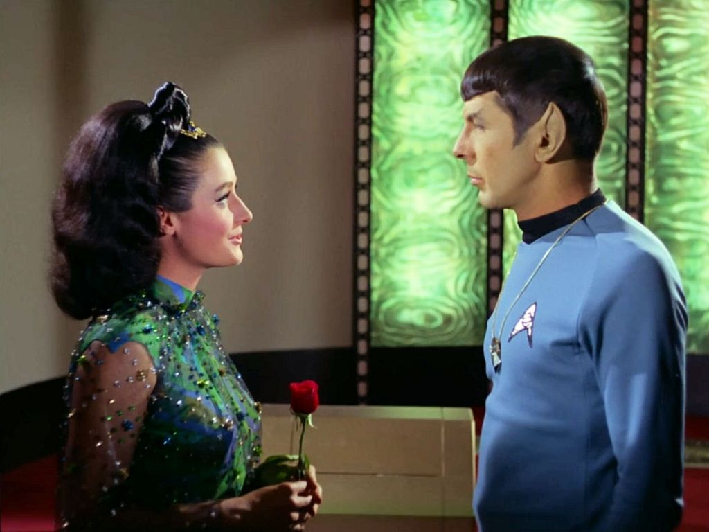 Boldly Rewatching the Voyages: Is There in Truth No&nbsp;Beauty?